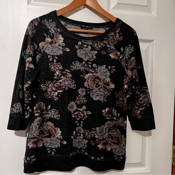 Tribal 3/4 Sleeve Floral Fleece Fabric Top, Size Medium - Picture 1 of 8